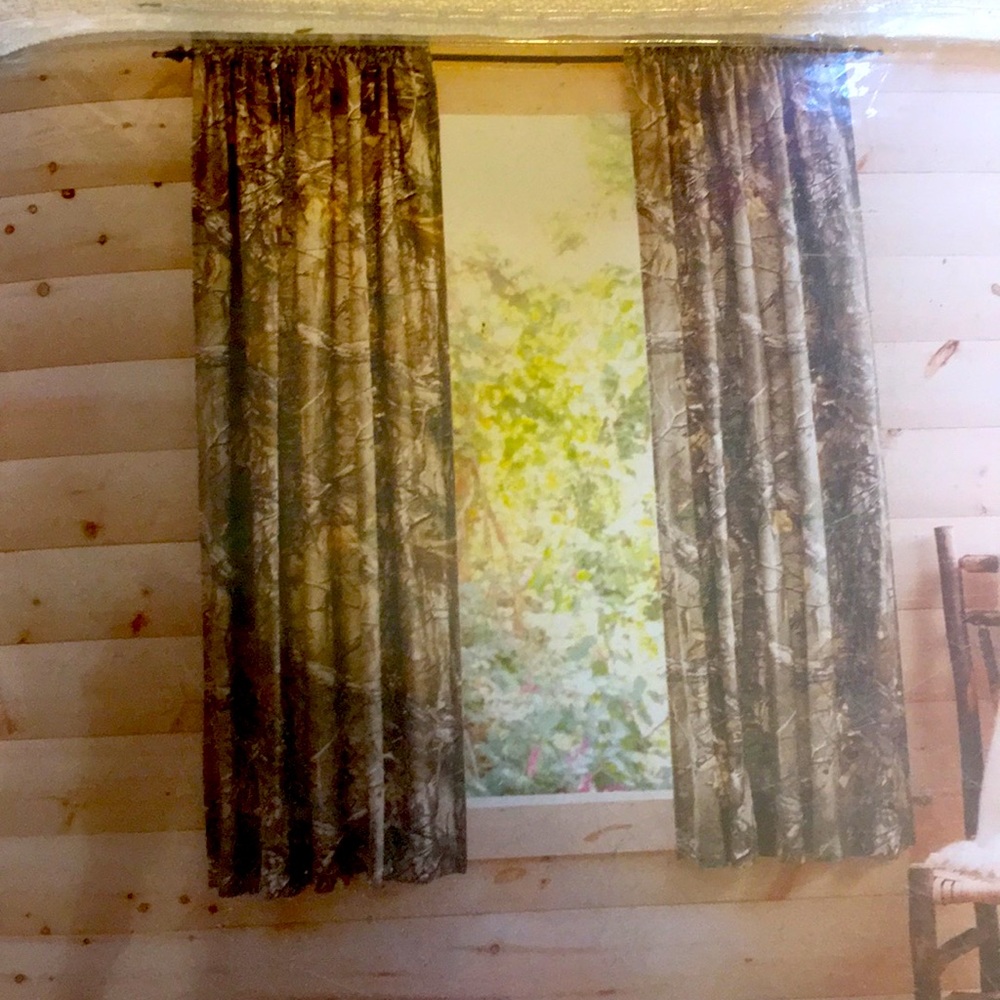 2 sets of Realtree Xtra Camo curtains- 4 panels